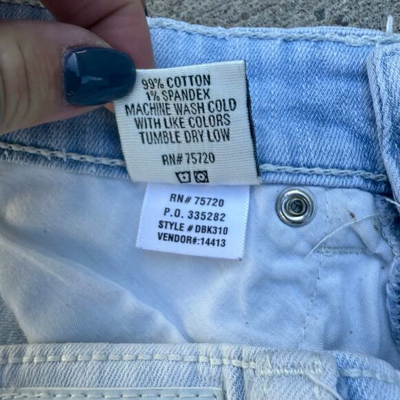 Daytrip Leo Light Wash Bling Cut Off Frayed Hem Blue Jean Shorts DBK310 Size 26 - Picture 4 of 8